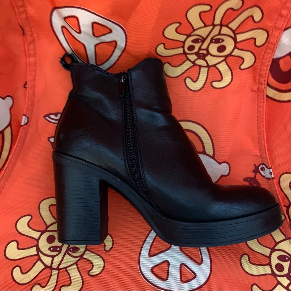 Steve Madden Clara Bootie